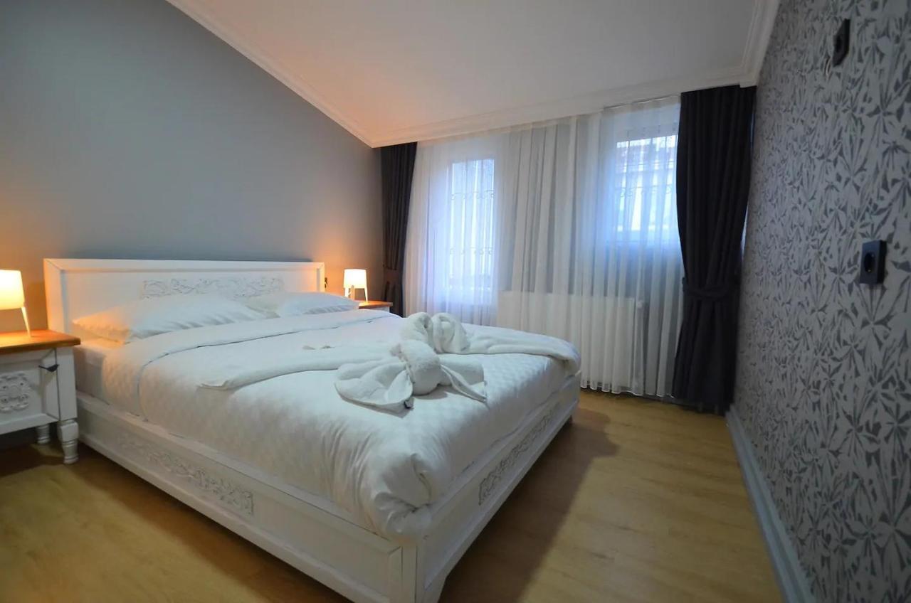 Downtown Two-Bedrom Apartment Tbilisi Exterior photo